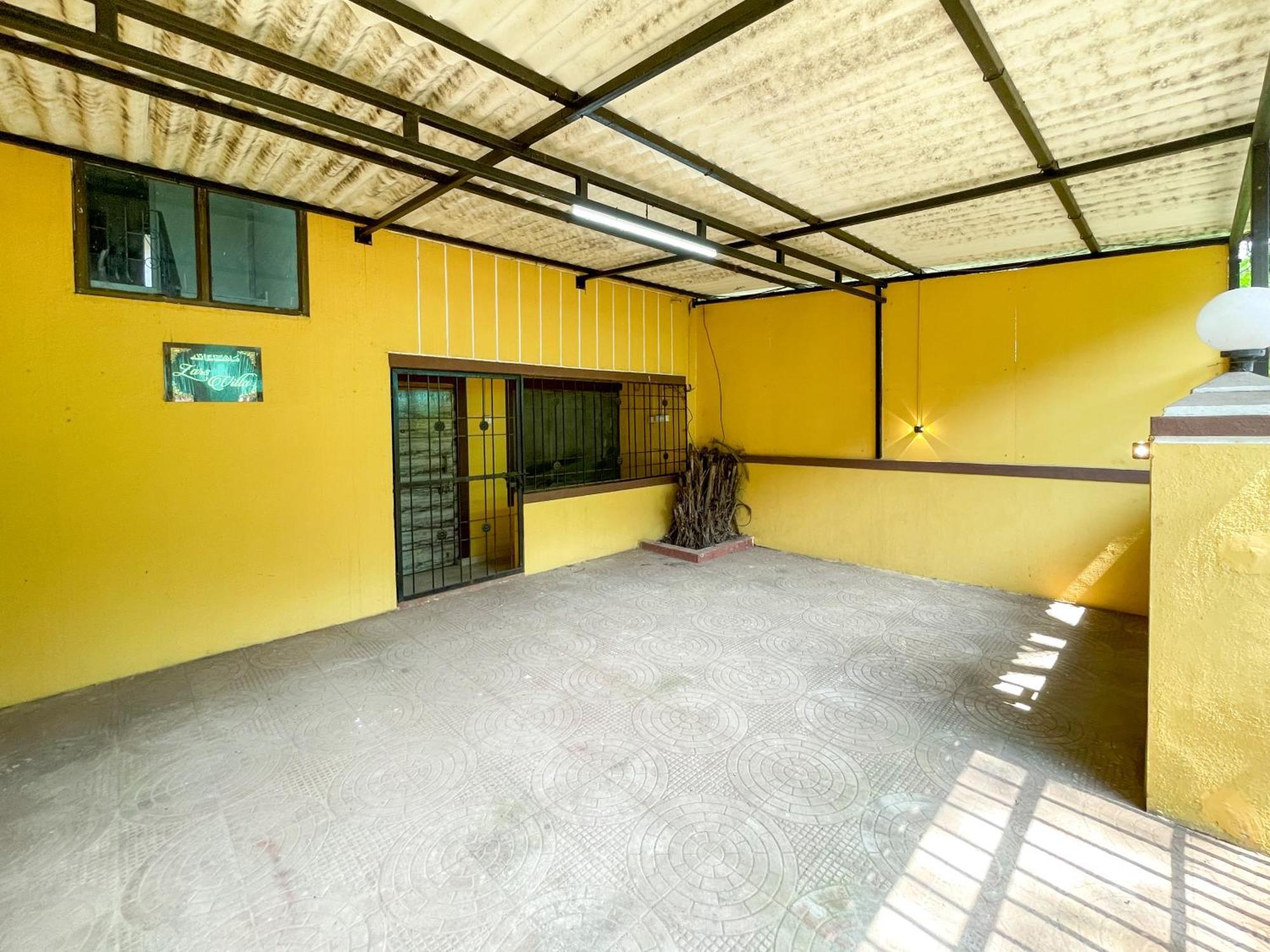 Zars Villa, Lonavala Buitenkant foto